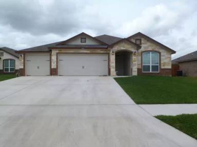Main picture of 7002 Charles Goodnight Ave