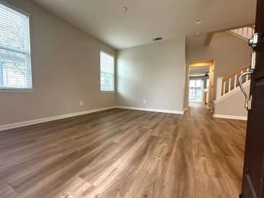 Main picture of 241 Lawrence Ln