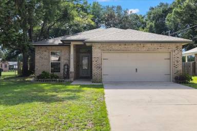 Main picture of 316 Niceville Ave