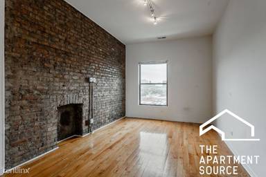 Main picture of 1210 W Foster Ave