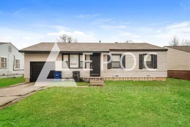 Main picture of 5927 E Latimer Pl