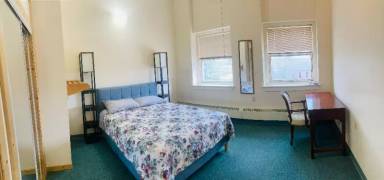 Main picture of 96 Church St
