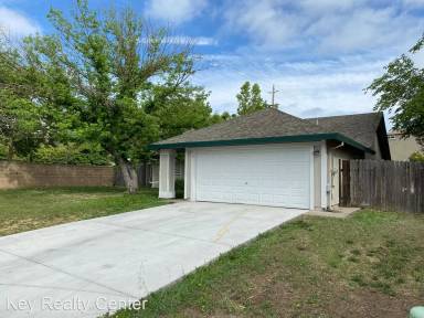 Main picture of 38 Tyndall Ct