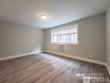 Main picture of 530 W Surf St