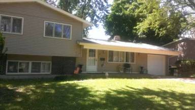 Main picture of 55 Surrey Ln
