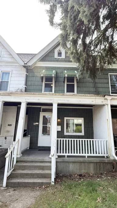 Main picture of 134 Rochelle St