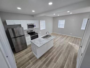 Main picture of 1526 Miami St