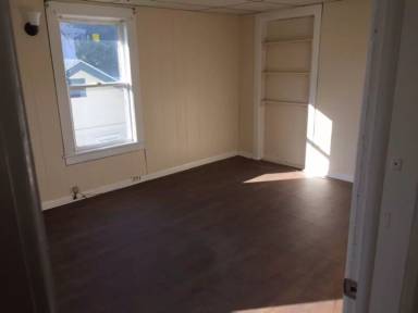 Main picture of 510 Center St