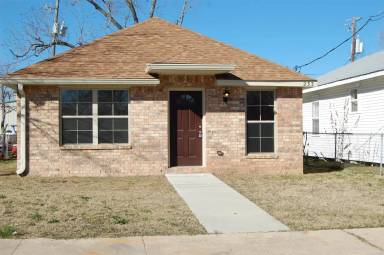 Main picture of 233 Fayard St