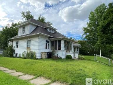 Main picture of 1123 S 21st St