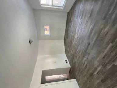 Main picture of 1376 W 91st St