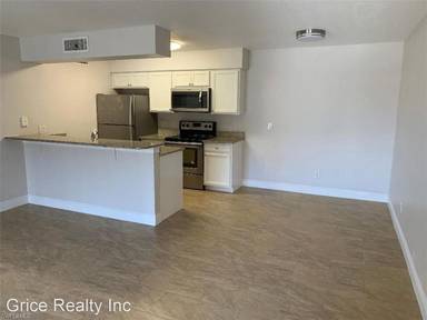 Main picture of Mystic Gardens Condominiums