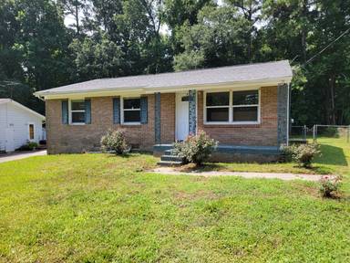 Main picture of 206 Plaza Dr