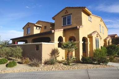 Main picture of 52463 Hawthorn Ct