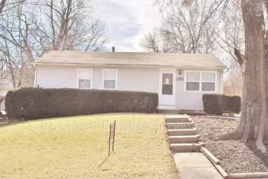 Main picture of 1217 NE 44th Ter