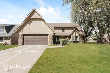 Main picture of 2204 W Memphis Pl