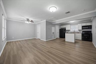 Main picture of 1548 Ashland St