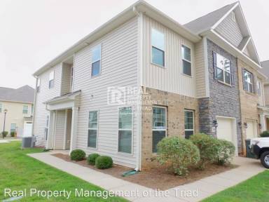 Main picture of 3000 Dressage Dr