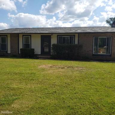 Main picture of 98 Sterling Rd