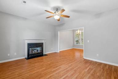 Main picture of 37 Park Village Ln