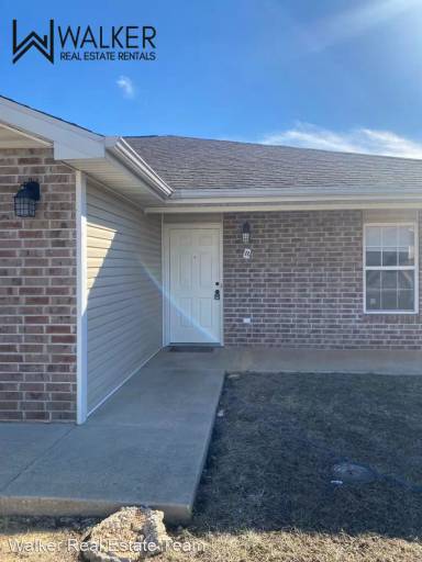 Main picture of 20956 Homer St