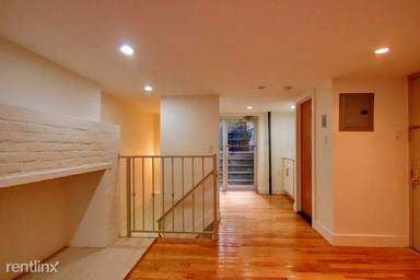 Main picture of 189 Waverly Pl
