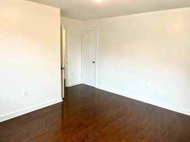 Main picture of 3228 Guilford St