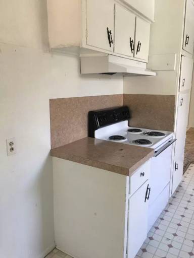 Main picture of 1617 S Main Ave