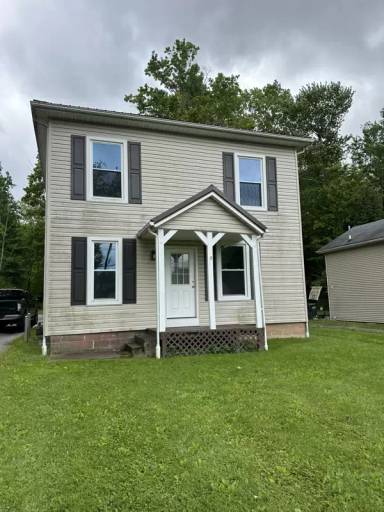 Main picture of 29 W Woodland Ave