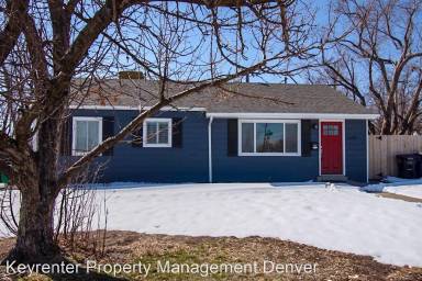 Main picture of 1590 W Stoll Pl