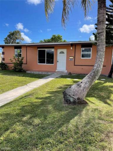 Main picture of 11522 SW 187th Ter