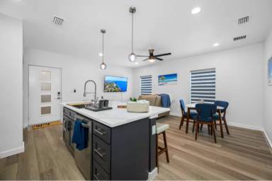 Main picture of 527 N Garden Ave