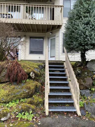 Main picture of 1755 Crow Hl Dr
