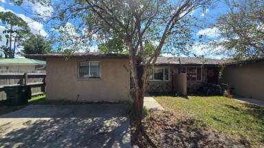 Main picture of 825 Bradley Cir