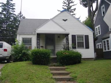 Main picture of 4105 Lyman Ave