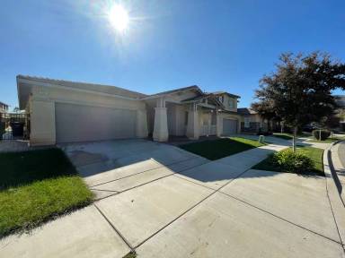 Main picture of 551 Chandler Ct