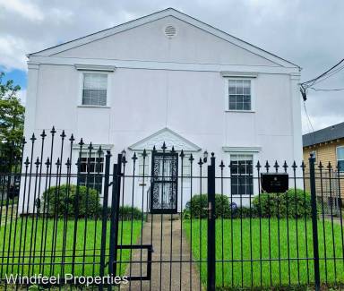 Main picture of 1835 Adams St
