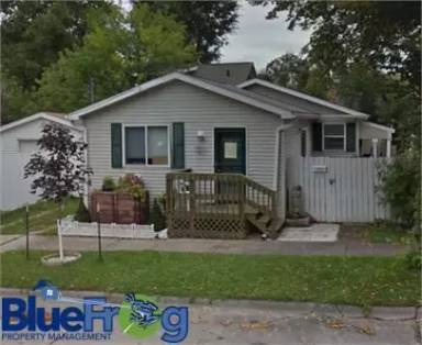 Main picture of 305 S Irwin Ave