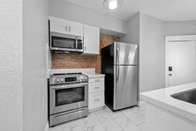 Main picture of 4154 Harrison St