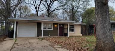 Main picture of 1013 Huntington Ln