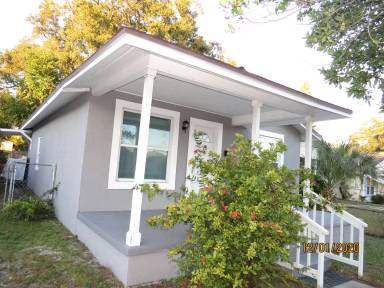 Main picture of 2612 E 21st Ave