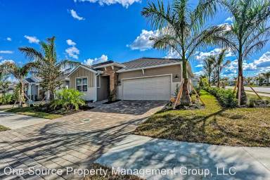 Main picture of 28068 Seasons Tide Ave