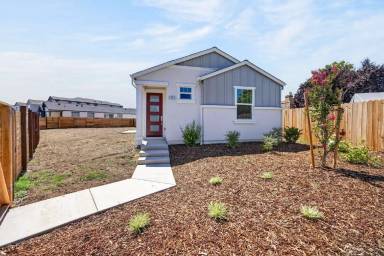 Main picture of 6525 Jacinto Ave