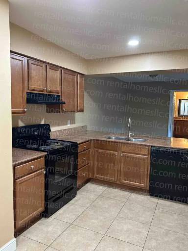 Main picture of 1418 Sophie Blvd