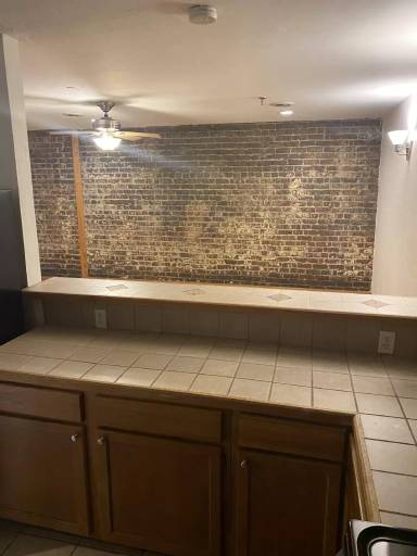 Main picture of 101 W Jackson Ave