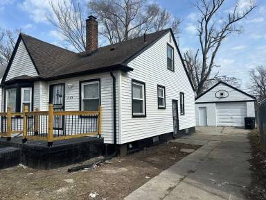 Main picture of 15374 Hubbell St