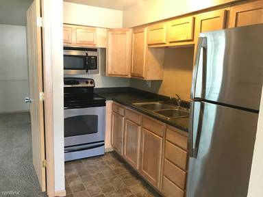 Main picture of 331 S Lucas St