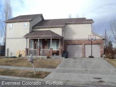 Main picture of 301 Newland St