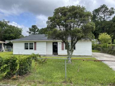 Main picture of 703 Fleming Rd