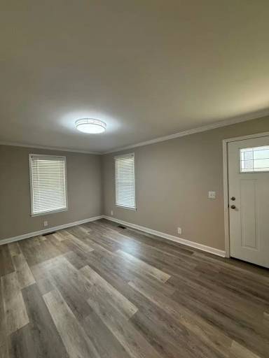 Main picture of 924 Oleander Dr